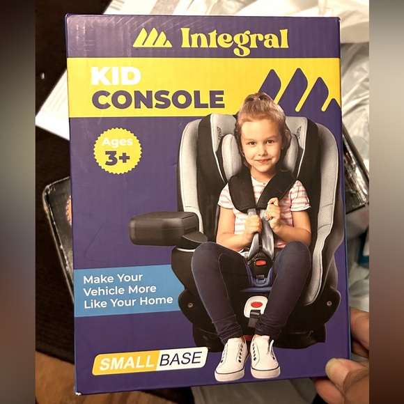 Integral Kids👦🏻👧🏻Car🚗Seat Cup🥤Holder Console with Storage Container - Picture 3 of 10